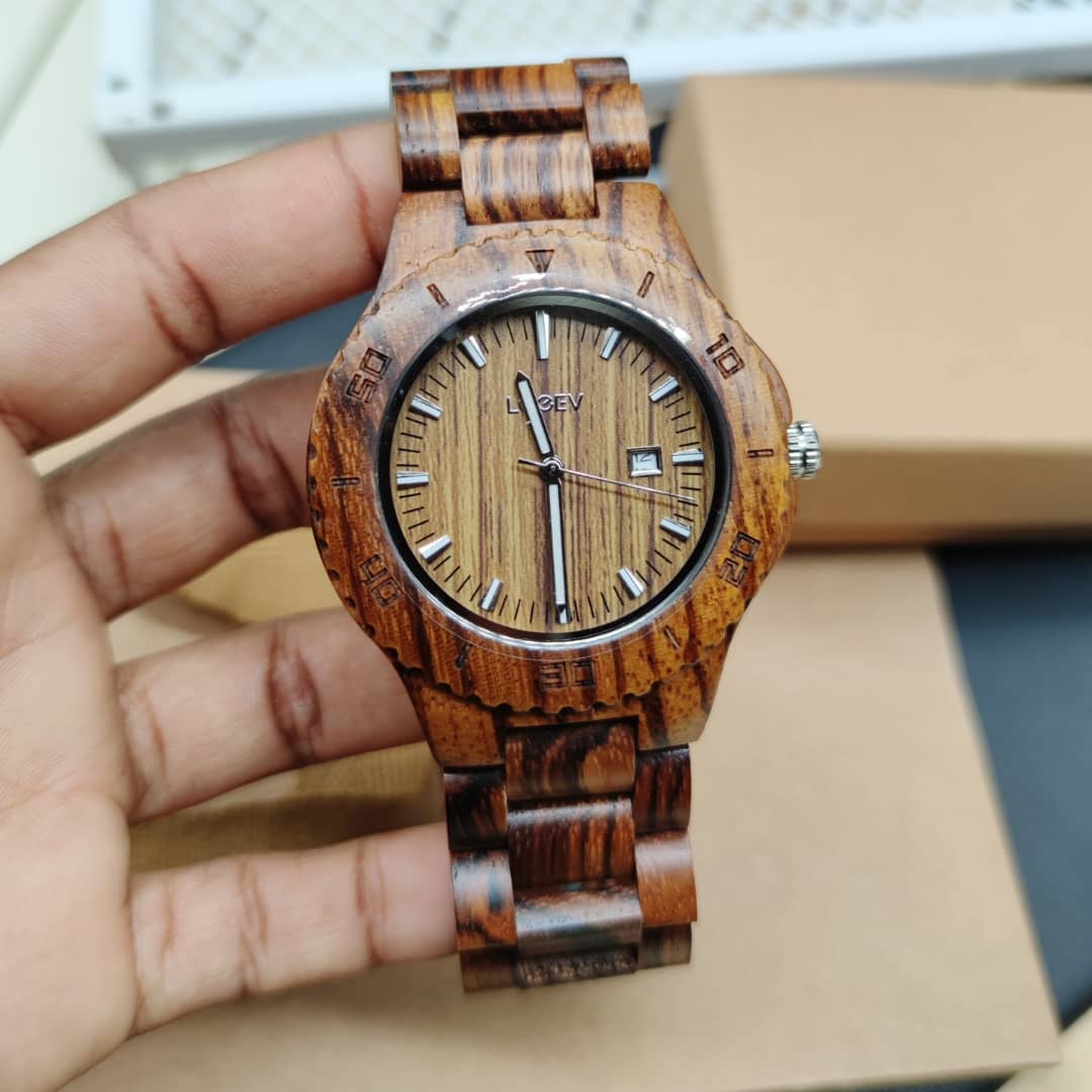 Montre en bois