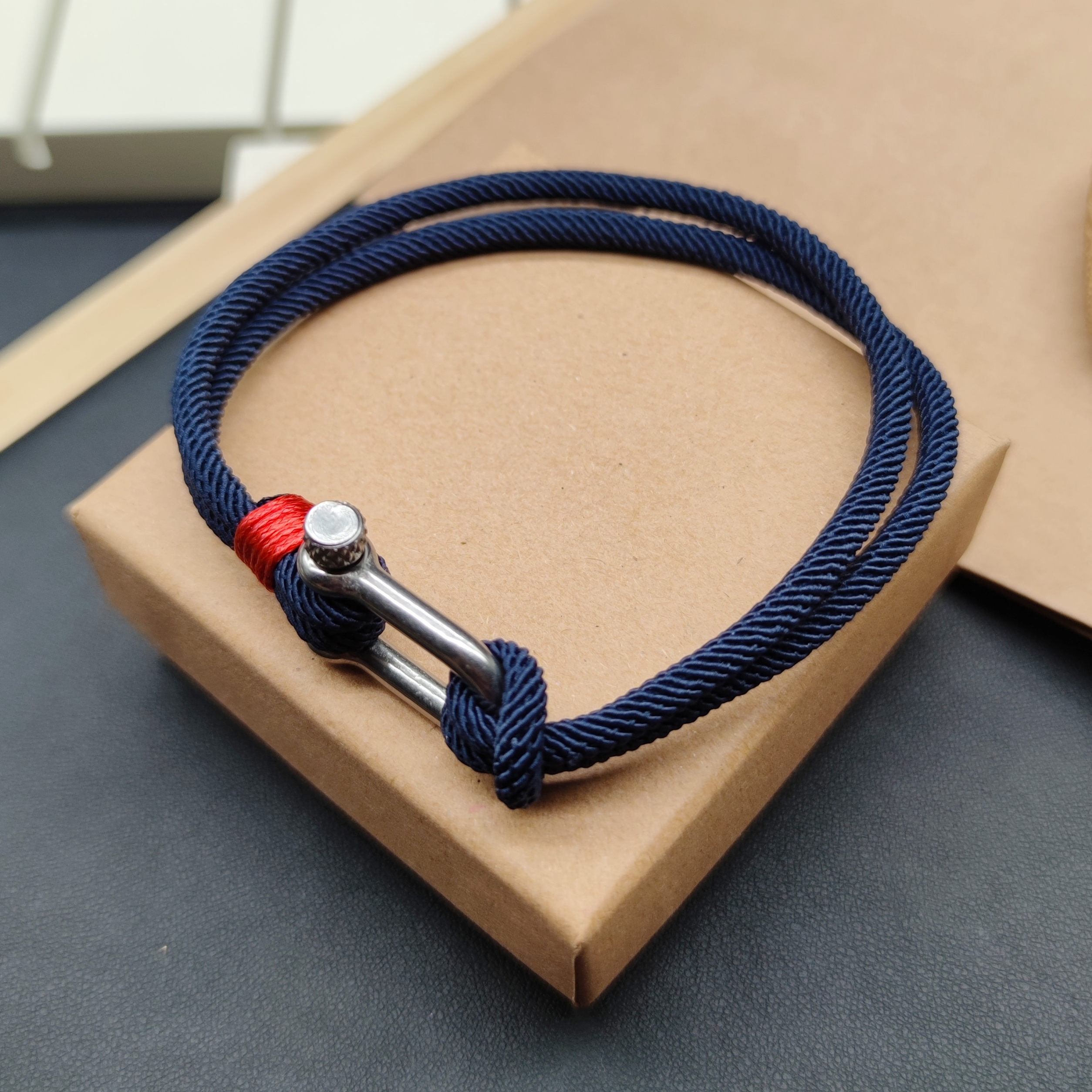 Bracelet pour homme tome 1