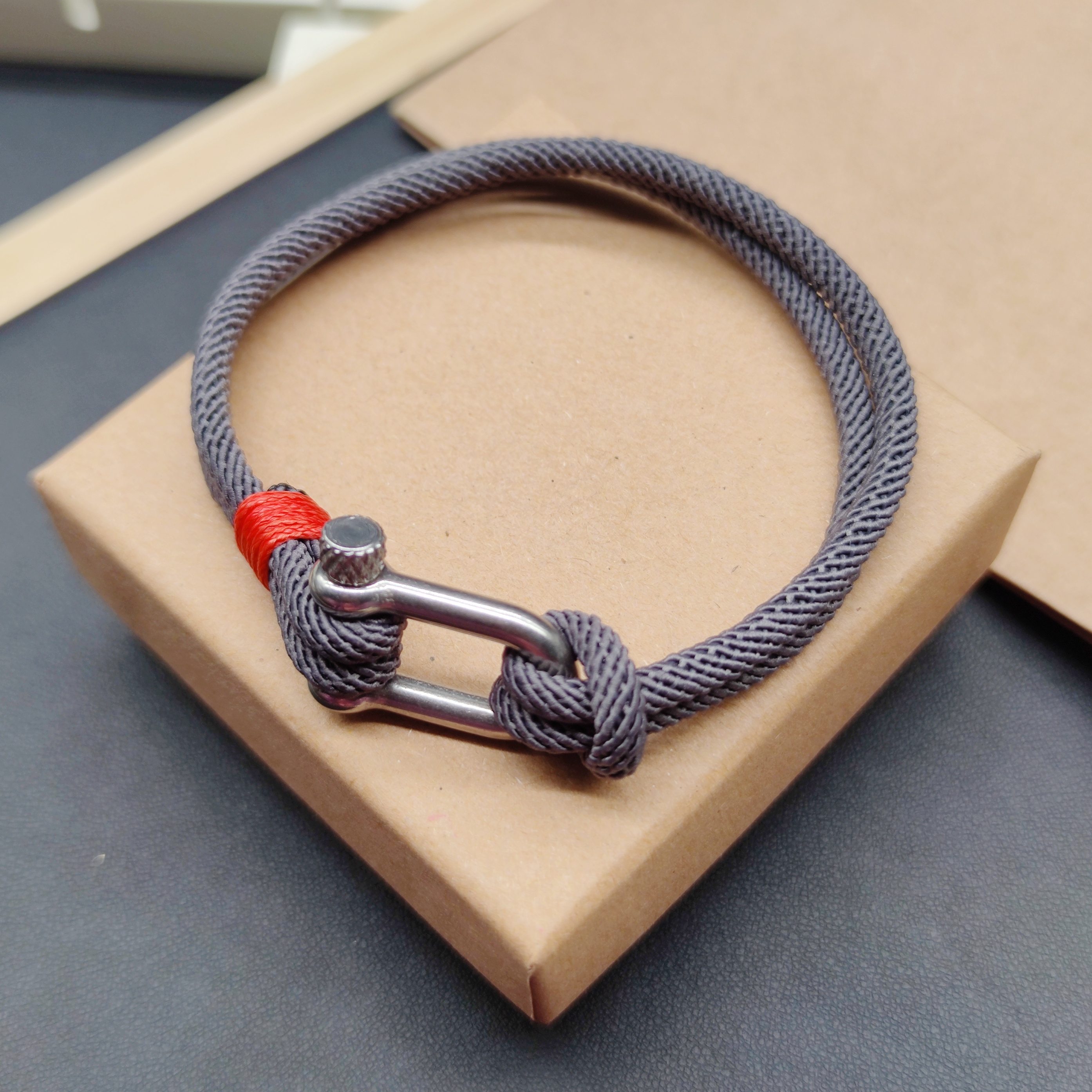 Bracelet pour homme tome 1
